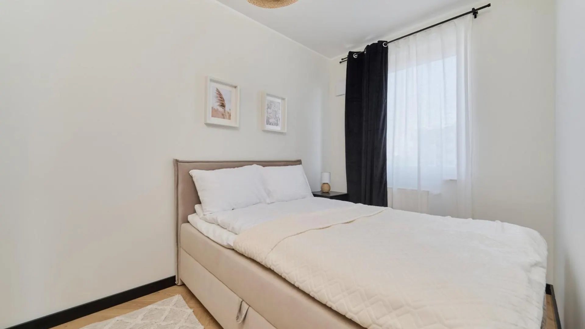 Fresh & Stylish Apartments In Poznan With Parking & Balcony By Noclegi Renters 0*,