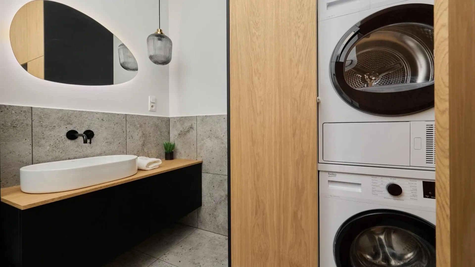 Fresh & Stylish Apartments In Poznan With Parking & Balcony By Noclegi Renters